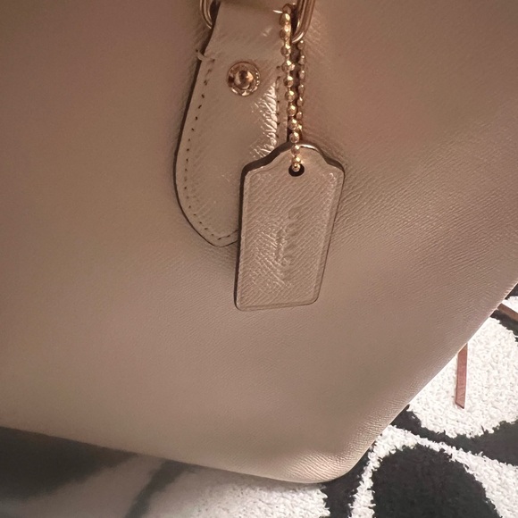 Coach White Leather Tote Bag - Picture 3 of 5